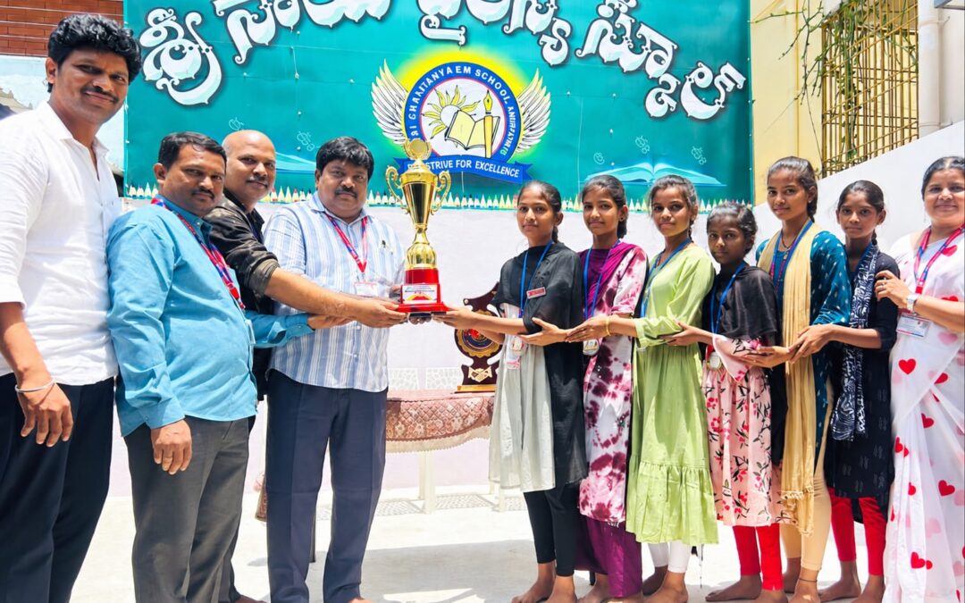 అనంతపురం జిల్లా తాడిపత్రి పట్టణంలో గల అనంత అమరావతి ఛాంపియన్షిప్ విజేతలకు హెచ్ఆర్ఏజే జ్ఞాపిక అందజేయడం జరిగినది